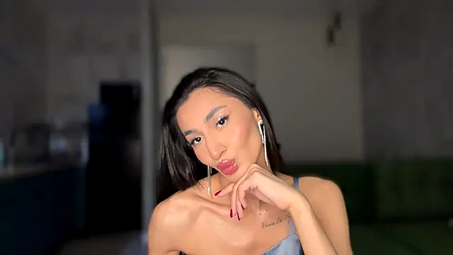 alissadreams online show from November 2025 06:44:02 PM