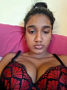Snapshot of indianpink_lips chatting on October 2025 01:23:01 PM indianpink lips online show from October 2025 01:23:01 PM