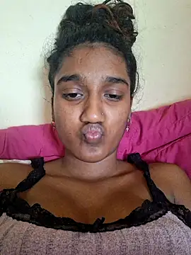 Snapshot of indianpink_lips chatting on September 2025 02:46:01 PM indianpink lips online show from September 2025 02:46:01 PM