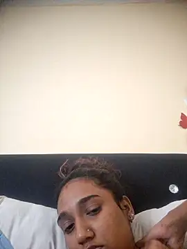 Snapshot of indianpink_lips chatting on November 2025 10:51:02 AM indianpink lips online show from November 2025 10:51:02 AM