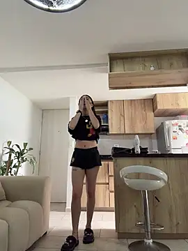 candycami19 online show from April 2026 08:15:02 PM