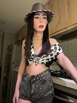 Snapshot of candycami19 chatting on March 2025 07:44:01 AM candycami19 online show from March 2025 07:44:01 AM