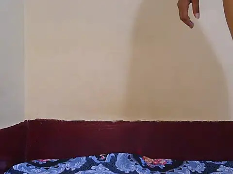 Riyaa Kaur online show from April 2026 08:05:01 AM