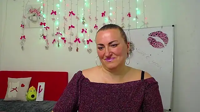 DianaMGG online show from April 2026 05:31:02 AM