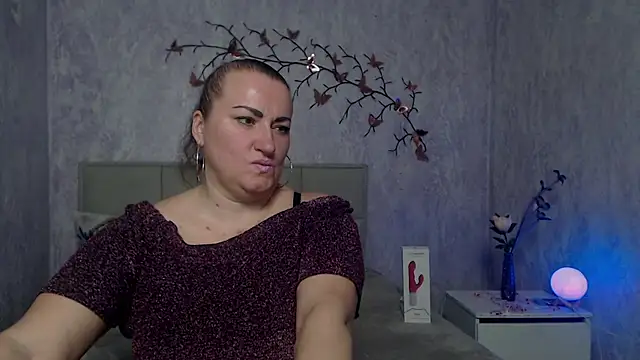 DianaMGG online show from February 2026 06:13:02 AM