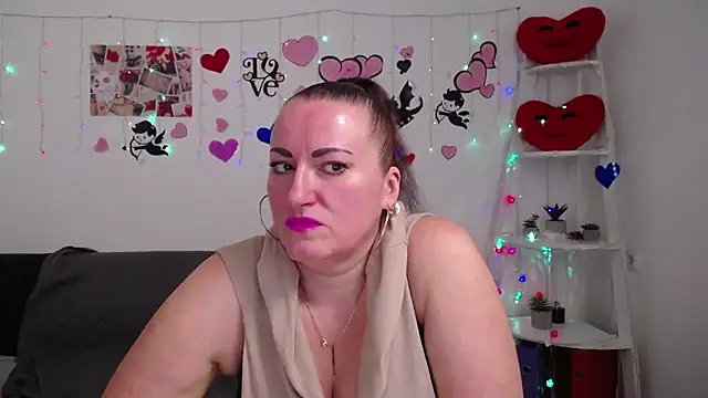 DianaMGG online show from March 2025 09:36:02 AM