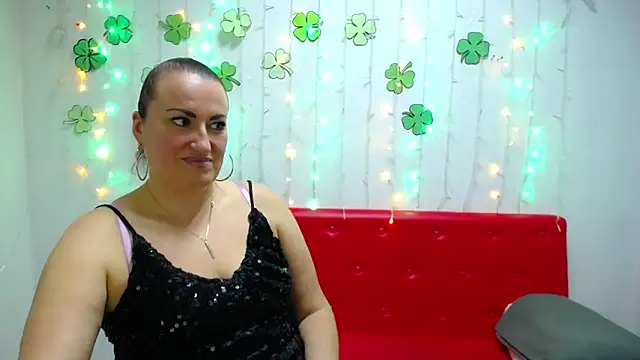 DianaMGG online show from March 2025 12:32:02 PM