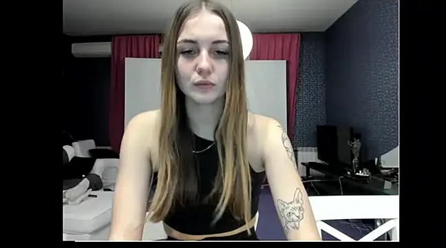 vikky s1 online show from March 2025 06:12:02 PM