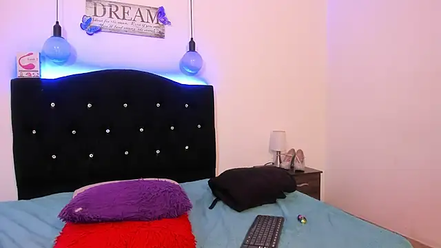 Melany  dreams online show from February 2025 04:25:02 PM