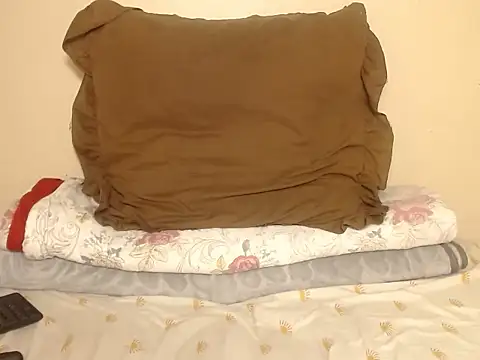 Karishma99  online show from December 2025 10:10:01 PM