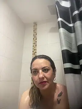 Snapshot of Azaahara_ chatting on September 2025 11:32:01 PM Azaahara online show from September 2025 11:32:01 PM