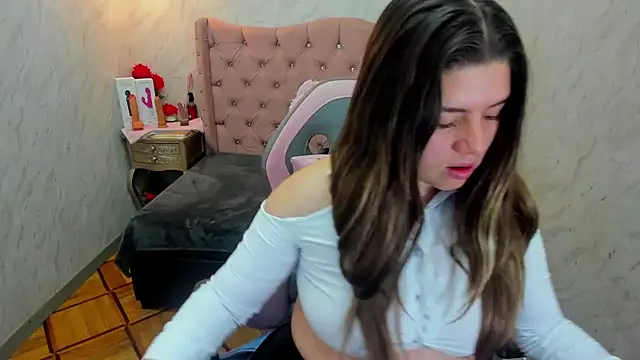 Lianngrace online show from March 2026 12:21:01 PM