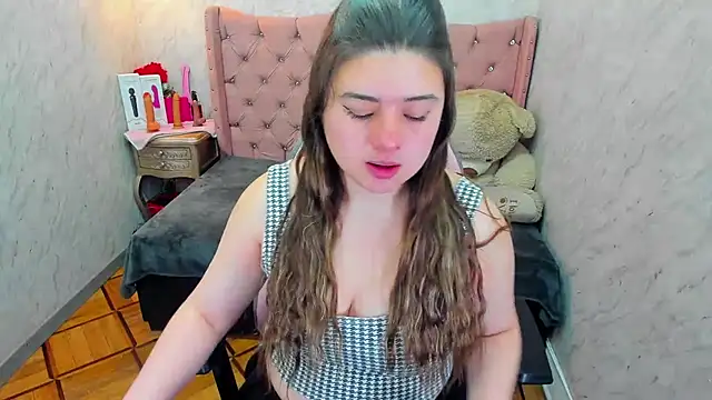 Lianngrace online show from April 2026 02:31:01 PM