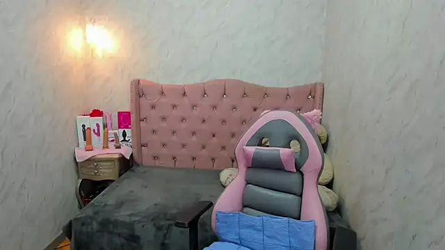 Lianngrace online show from October 2025 02:49:01 PM