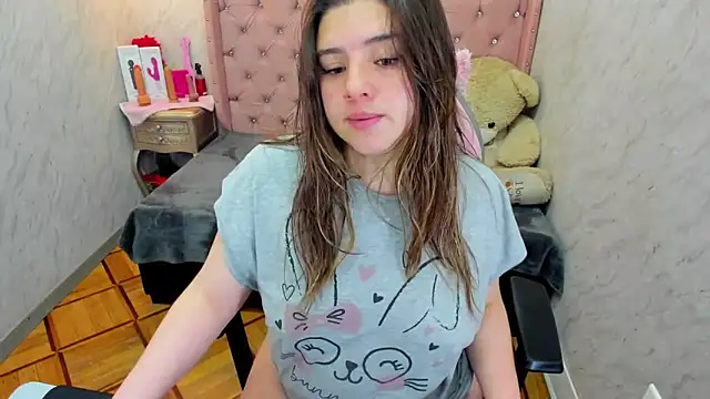 Lianngrace online show from March 2026 02:17:02 PM