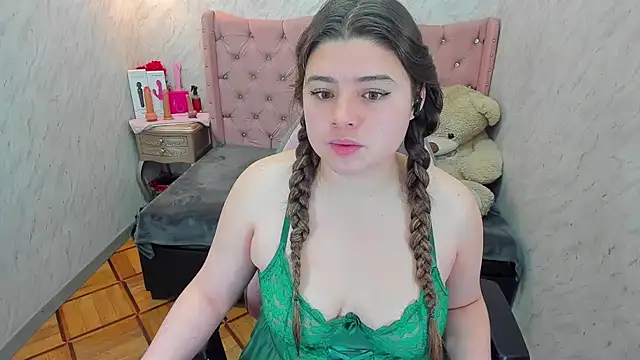 Lianngrace online show from May 2026 03:18:01 PM