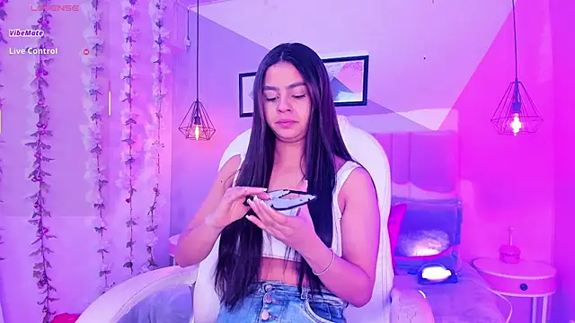 Bella walker  online show from December 2025 08:14:01 PM