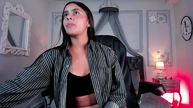 Bella walker  online show from October 2025 09:03:02 PM