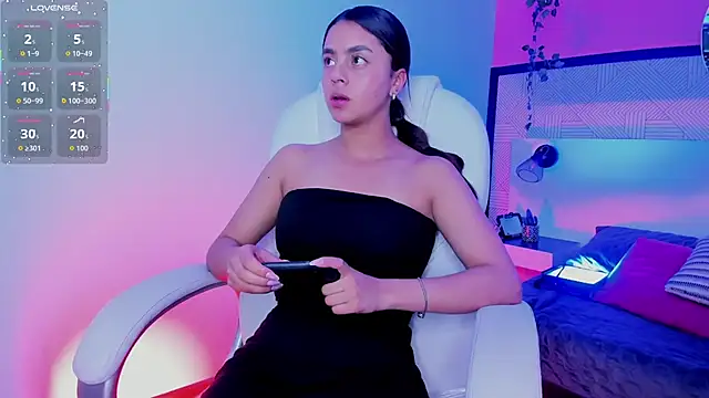 Bella walker  online show from February 2026 09:10:02 PM