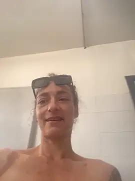 MissVera859  online show from May 2026 02:26:01 PM