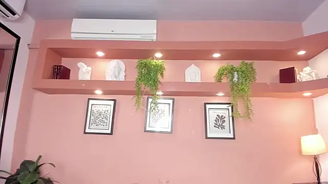 SofiaBennett  online show from April 2026 12:21:02 PM