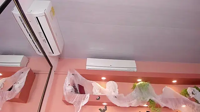 SofiaBennett  online show from October 2025 12:26:02 PM