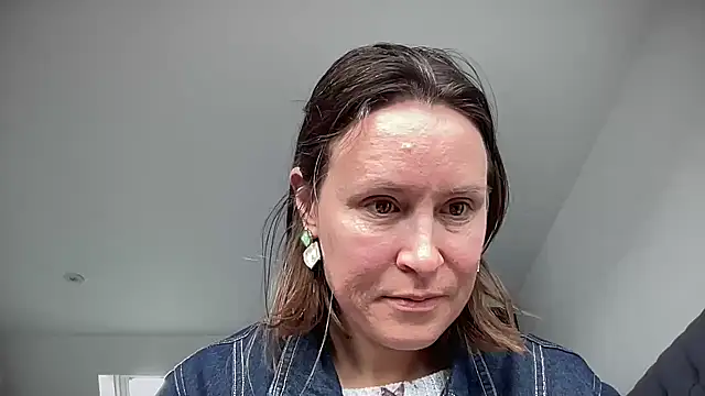 eatmypie69 online show from November 2025 09:46:01 AM