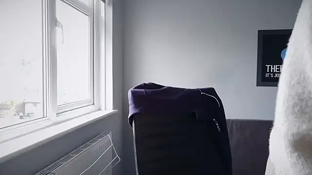 eatmypie69 online show from April 2026 01:28:01 PM