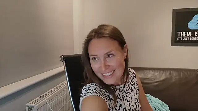 eatmypie69 online show from June 2026 09:53:01 PM