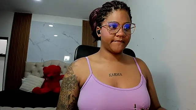 ZahraRose online show from February 2026 08:20:01 PM