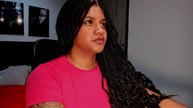 Snapshot of ZahraRose chatting on September 2025 12:23:01 PM ZahraRose online show from September 2025 12:23:01 PM