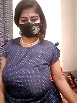 Snapshot of hiya-sen chatting on March 2025 07:30:01 PM hiya-sen online show from March 2025 07:30:01 PM