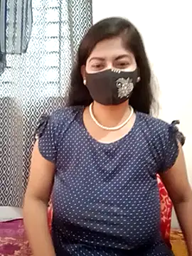 Snapshot of hiya-sen chatting on March 2025 08:10:01 AM hiya-sen online show from March 2025 08:10:01 AM