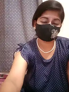 Snapshot of hiya-sen chatting on March 2025 06:43:02 PM hiya-sen online show from March 2025 06:43:02 PM