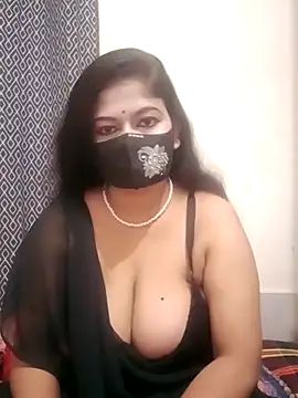 Snapshot of hiya-sen chatting on February 2025 02:15:02 PM hiya-sen online show from February 2025 02:15:02 PM