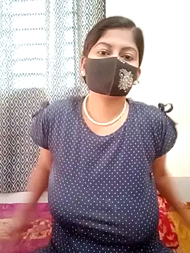 Snapshot of hiya-sen chatting on March 2025 07:57:01 AM hiya-sen online show from March 2025 07:57:01 AM