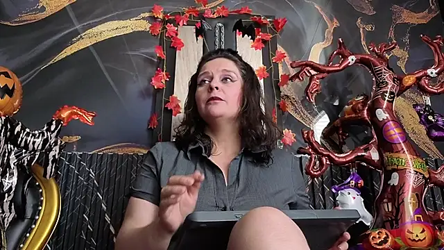 AmandaKovich online show from October 2025 07:35:02 PM