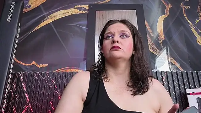 AmandaKovich online show from November 2025 07:25:01 PM