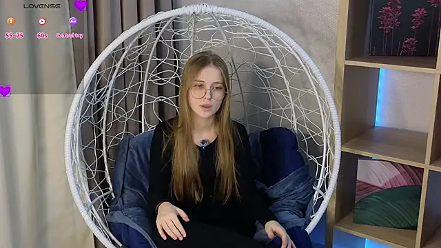 TaiteHankins online show from February 2025 02:02:01 PM