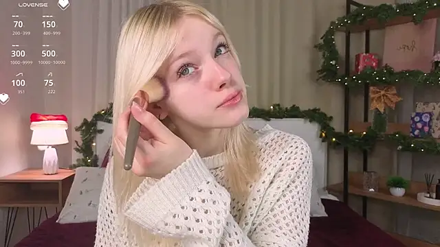 EdlaHewell online show from December 2025 01:19:02 AM