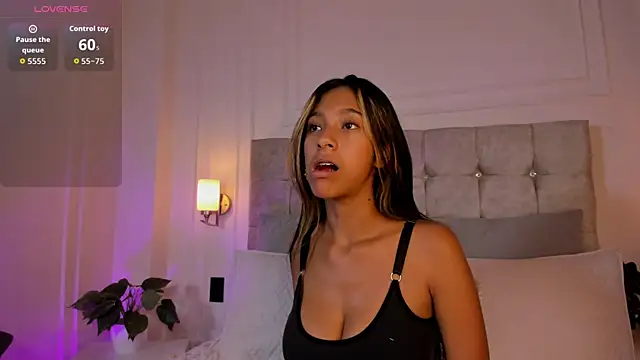 Snapshot of JasmineRoss_1 chatting on November 2025 07:13:02 PM JasmineRoss 1 online show from November 2025 07:13:02 PM