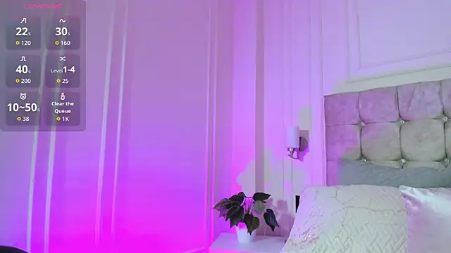 Snapshot of JasmineRoss_1 chatting on November 2025 07:14:02 PM JasmineRoss 1 online show from November 2025 07:14:02 PM