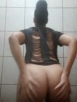 Snapshot of gatinha_18 chatting on November 2025 04:50:01 AM gatinha 18 online show from November 2025 04:50:01 AM