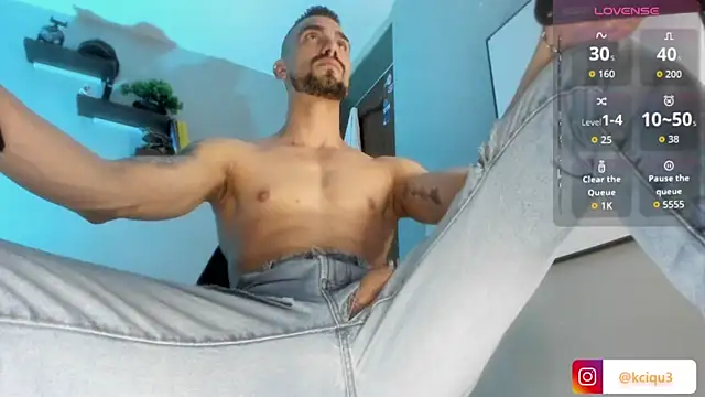 K cique online show from November 2025 10:24:01 PM