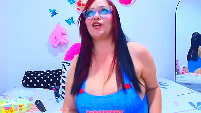Snapshot of Veronica_Milf1 chatting on March 2025 06:05:01 AM Veronica Milf1 online show from March 2025 06:05:01 AM