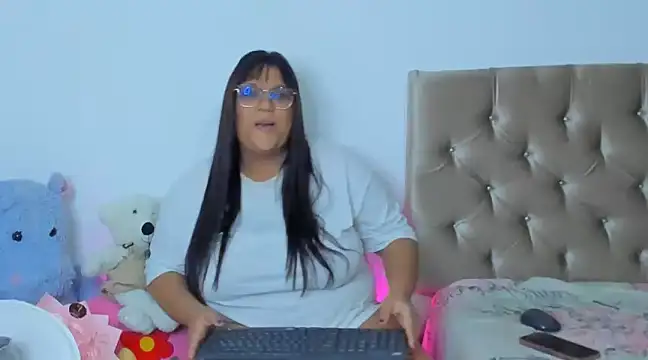 Snapshot of Lilo_hell chatting on February 2025 11:04:02 PM Lilo hell online show from February 2025 11:04:02 PM
