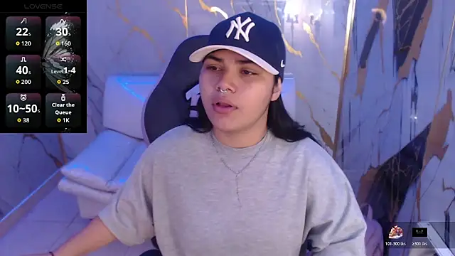 Snapshot of melany_rouse18 chatting on December 2025 04:44:01 PM melany rouse18 online show from December 2025 04:44:01 PM