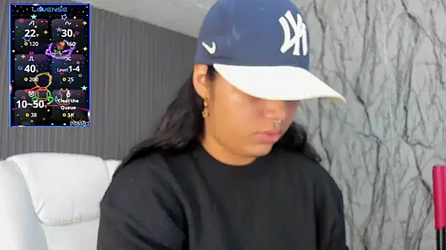 Snapshot of melany_rouse18 chatting on November 2025 06:22:02 PM melany rouse18 online show from November 2025 06:22:02 PM