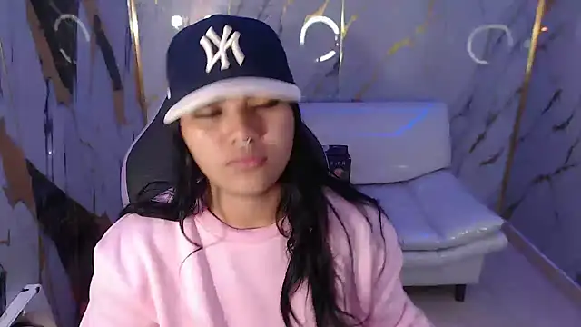 Snapshot of melany_rouse18 chatting on September 2025 01:56:01 PM melany rouse18 online show from September 2025 01:56:01 PM