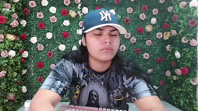 Snapshot of melany_rouse18 chatting on November 2025 05:24:01 PM melany rouse18 online show from November 2025 05:24:01 PM